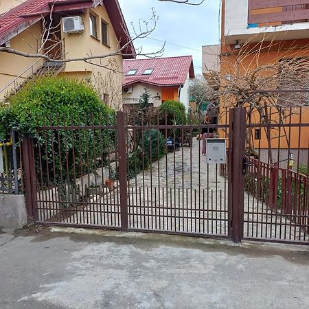 Camera Cu Baie Tina Temešvár Exteriér fotografie